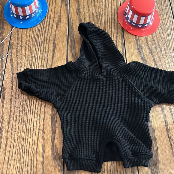 Doggie thermal small hoodie in black 💙 - Picture 2 of 3